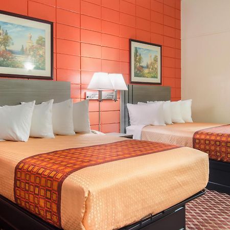 Rodeway Inn Нашвилл Экстерьер фото