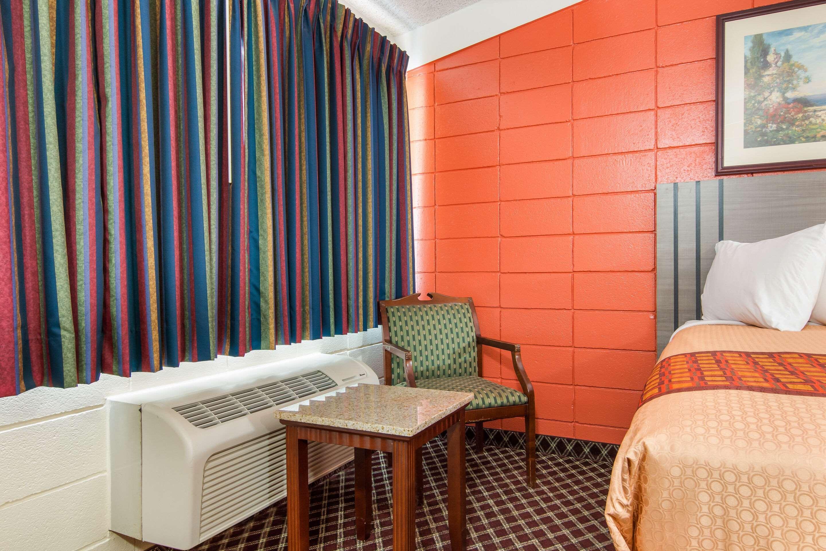 Rodeway Inn Нашвилл Экстерьер фото