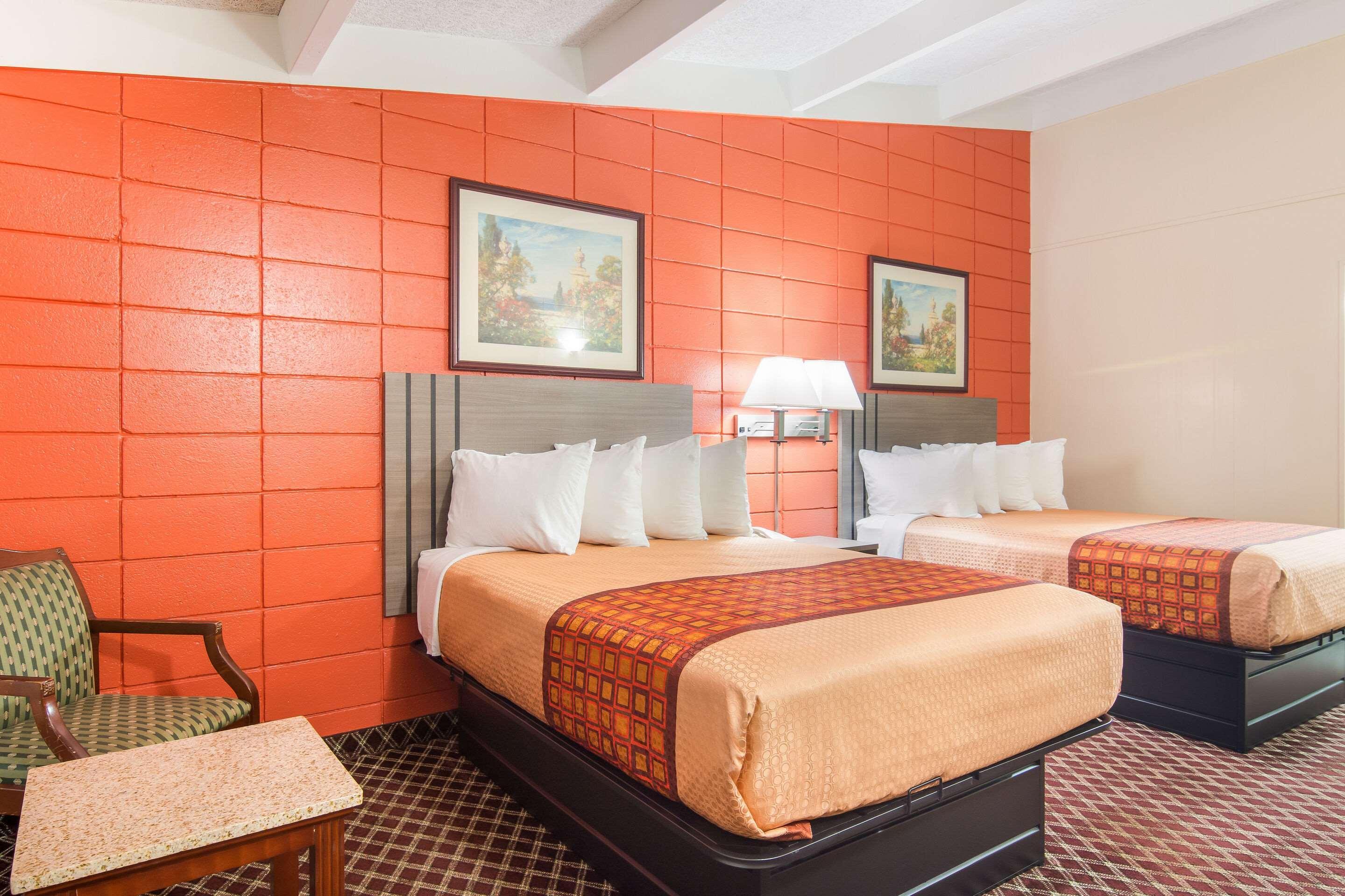 Rodeway Inn Нашвилл Экстерьер фото