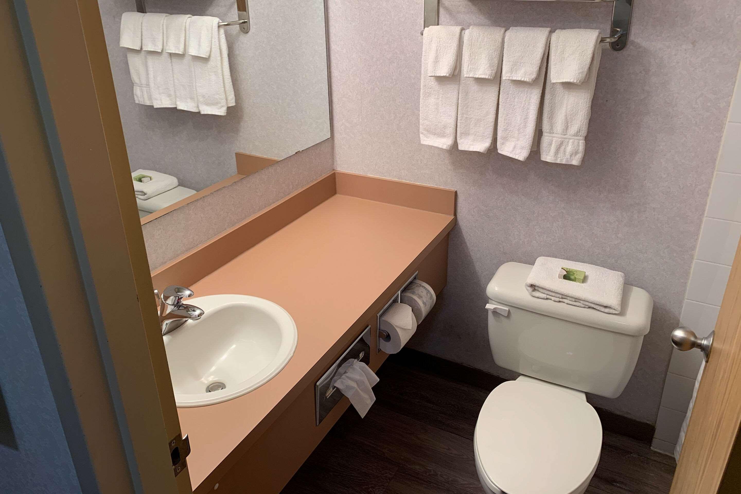 Rodeway Inn Нашвилл Экстерьер фото